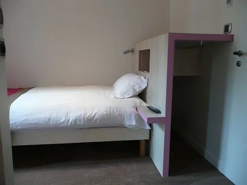 ****  Hotel Mercure Paris Suresnes Longchamp Francia