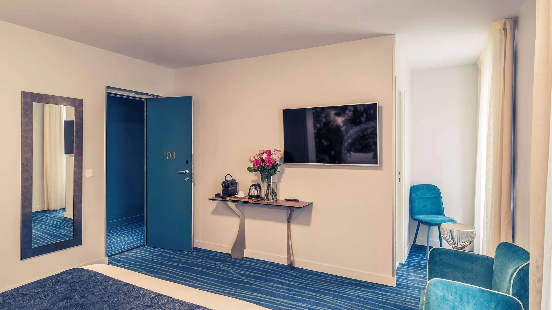 Hotel Mercure Paris Suresnes Longchamp 4*,  Frankrig