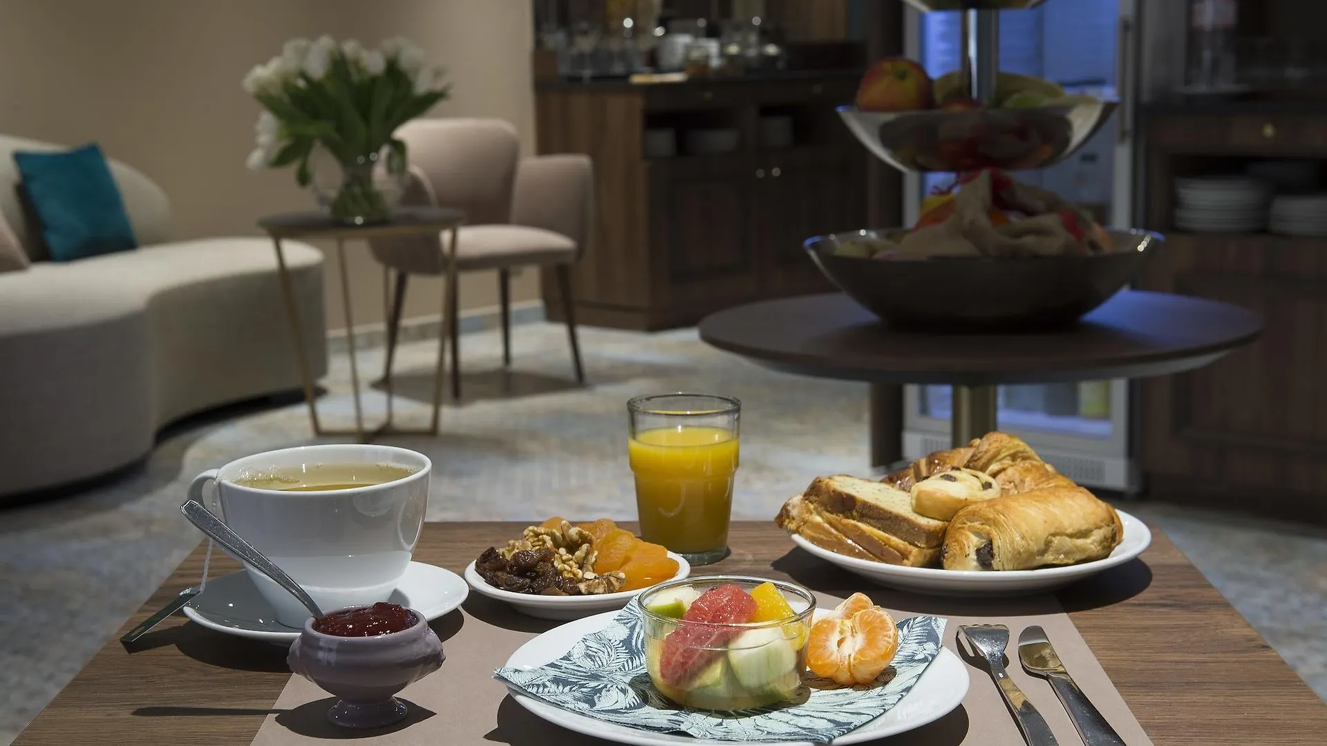 ****  Hotel Mercure Paris Suresnes Longchamp Frankrig