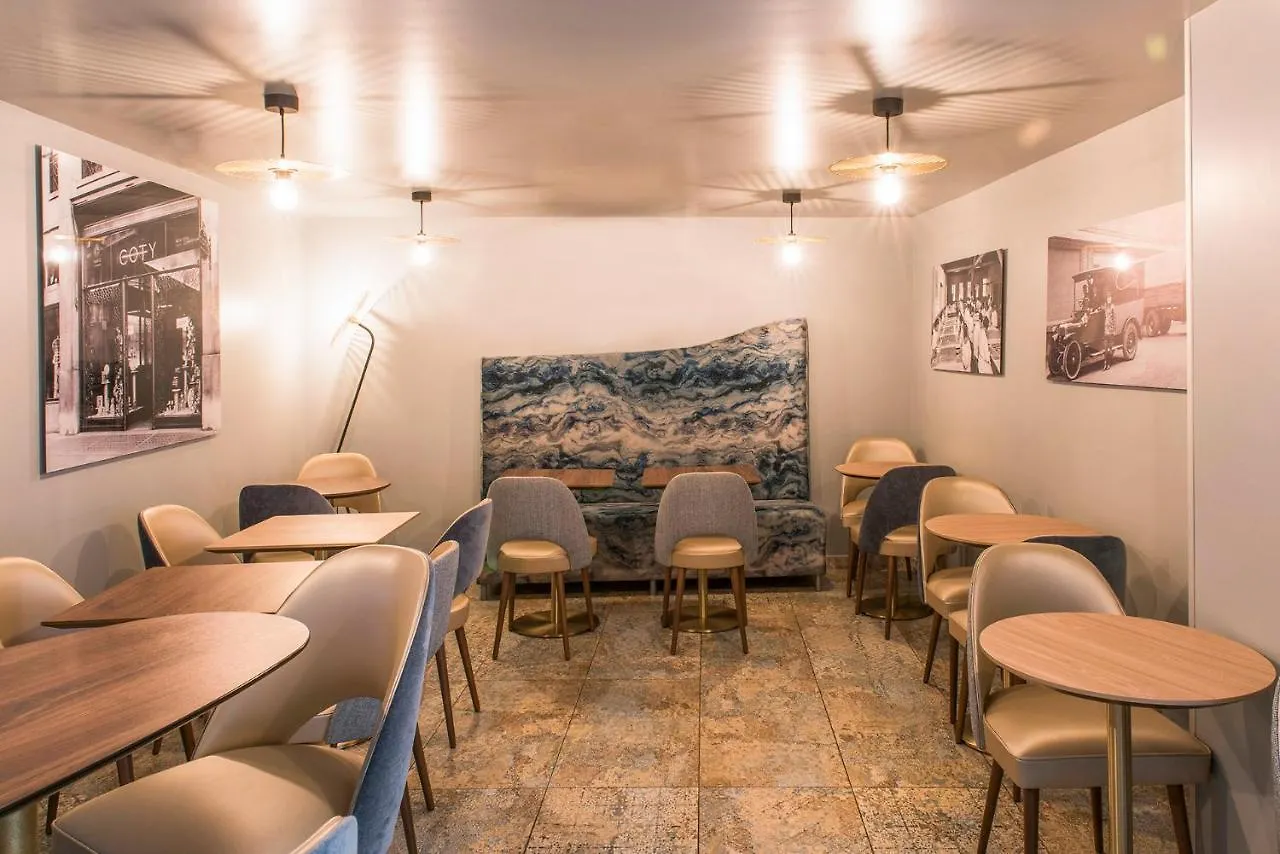 Hotel Mercure Paris Suresnes Longchamp 4*,  Frankrig